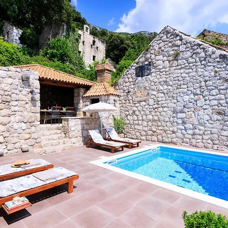 Vila Luciana By Vintage Travel *