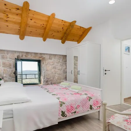 Luciana By Vintage Travel *