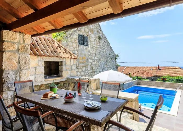 Luciana By Vintage Travel Vila *