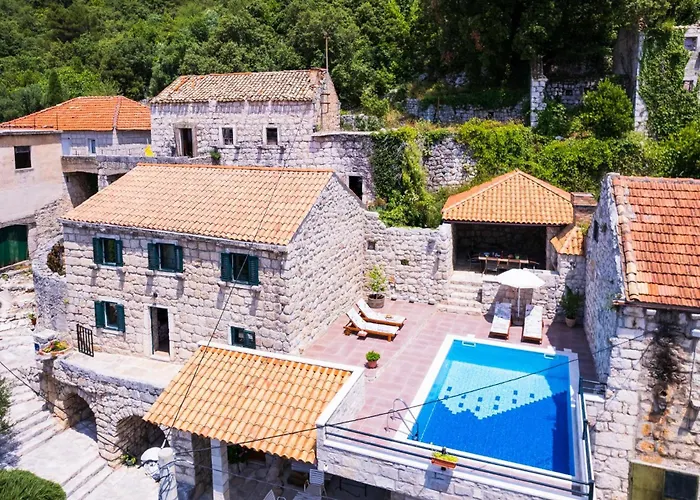 Luciana By Vintage Travel Dubrovník