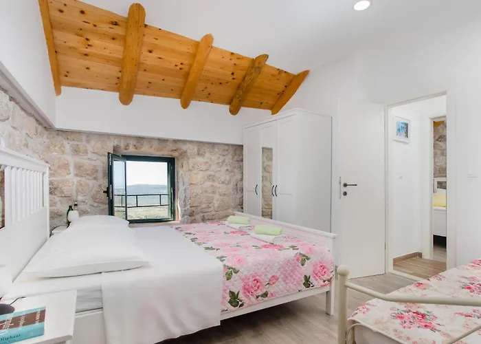 Luciana By Vintage Travel *