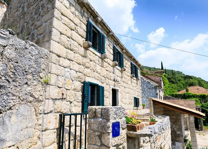 Luciana By Vintage Travel Vila